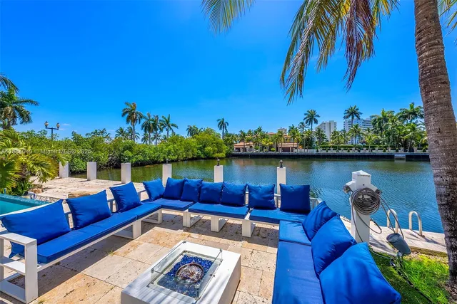 $9,475,000 | 300 Royal Plaza Drive, Fort Lauderdale, FL 33301