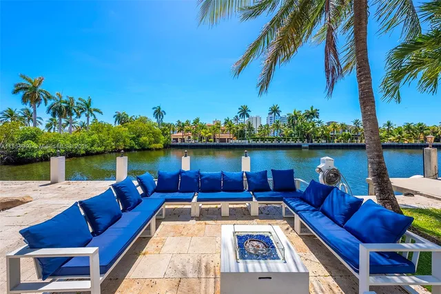 $9,475,000 | 300 Royal Plaza Drive, Fort Lauderdale, FL 33301
