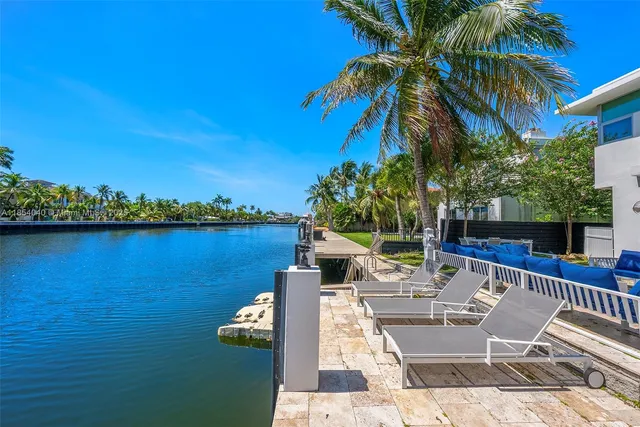 $9,475,000 | 300 Royal Plaza Drive, Fort Lauderdale, FL 33301