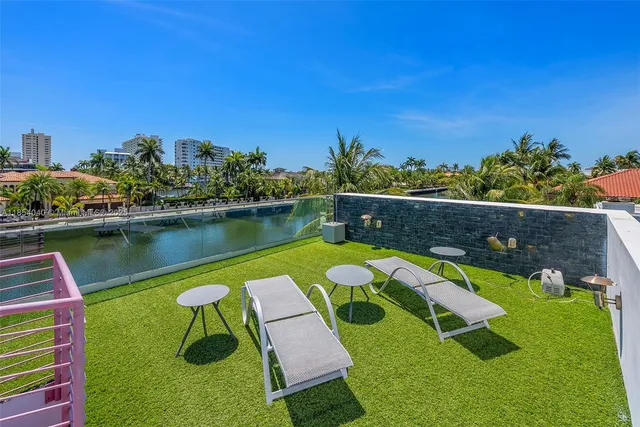 $9,475,000 | 300 Royal Plaza Drive, Fort Lauderdale, FL 33301