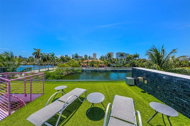 $9,475,000 | 300 Royal Plaza Drive, Fort Lauderdale, FL 33301