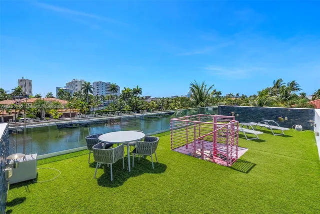 $9,475,000 | 300 Royal Plaza Drive, Fort Lauderdale, FL 33301