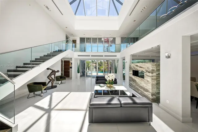 $9,475,000 | 300 Royal Plaza Drive, Fort Lauderdale, FL 33301