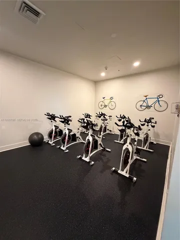 $2,300 | Edgewater, Miami, FL 33132