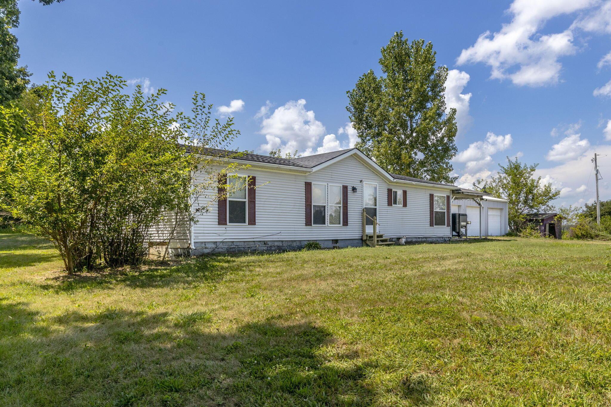 527 Jadwin Road Kingston, OH 45644 - Photo 2 of 21 1000001635