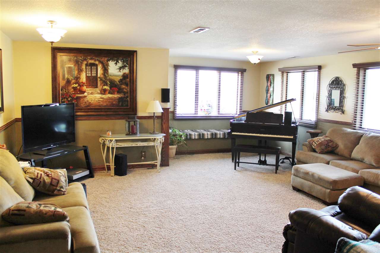 6122 Franke Road Fort Wayne, IN 46816 - Photo 8 of 30