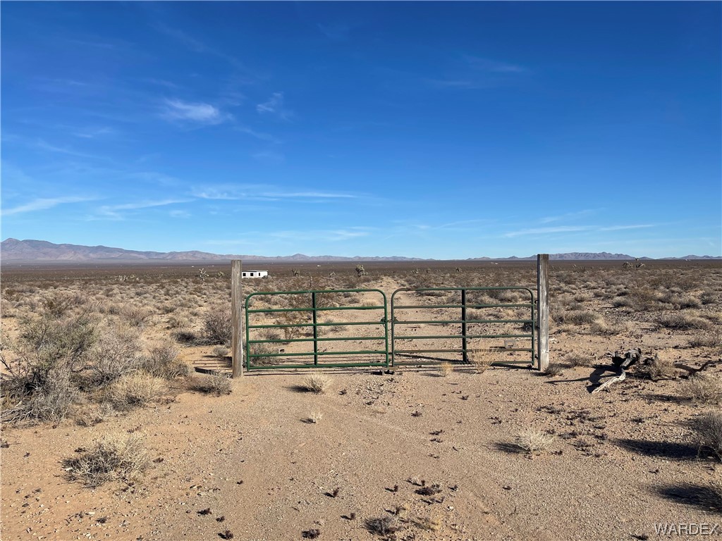 21688 South Lone Ranger Road Yucca, AZ 86438 - Photo 1 of 15 Gallery Image 1