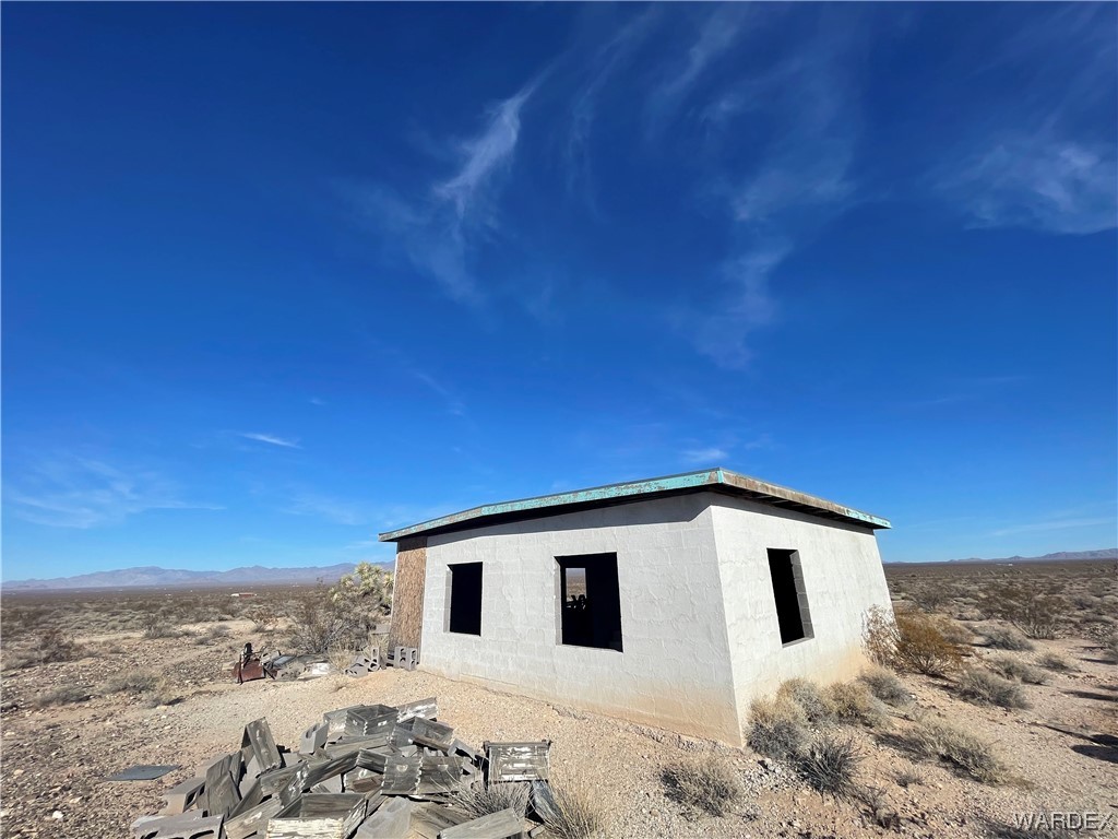 21688 South Lone Ranger Road Yucca, AZ 86438 - Photo 12 of 15 Gallery Image 12