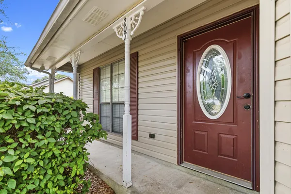 $200,000 | 207 Pinoak Court, Crestview, FL 32539