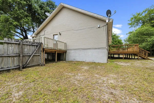 $200,000 | 207 Pinoak Court, Crestview, FL 32539