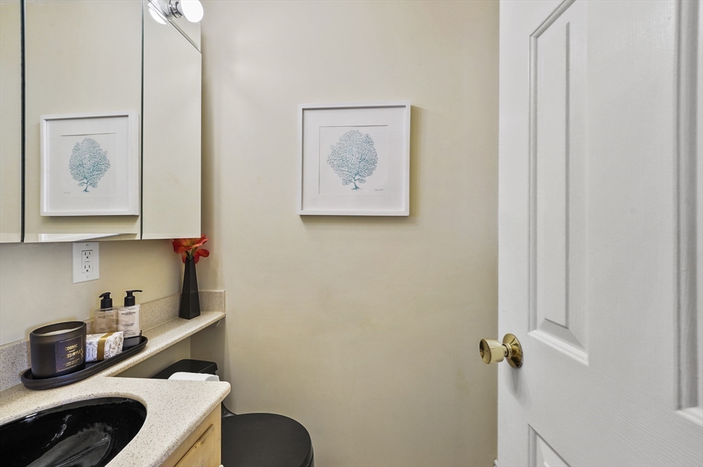 86 Hathaway Circle Arlington, MA 02476 - Photo 24 of 40