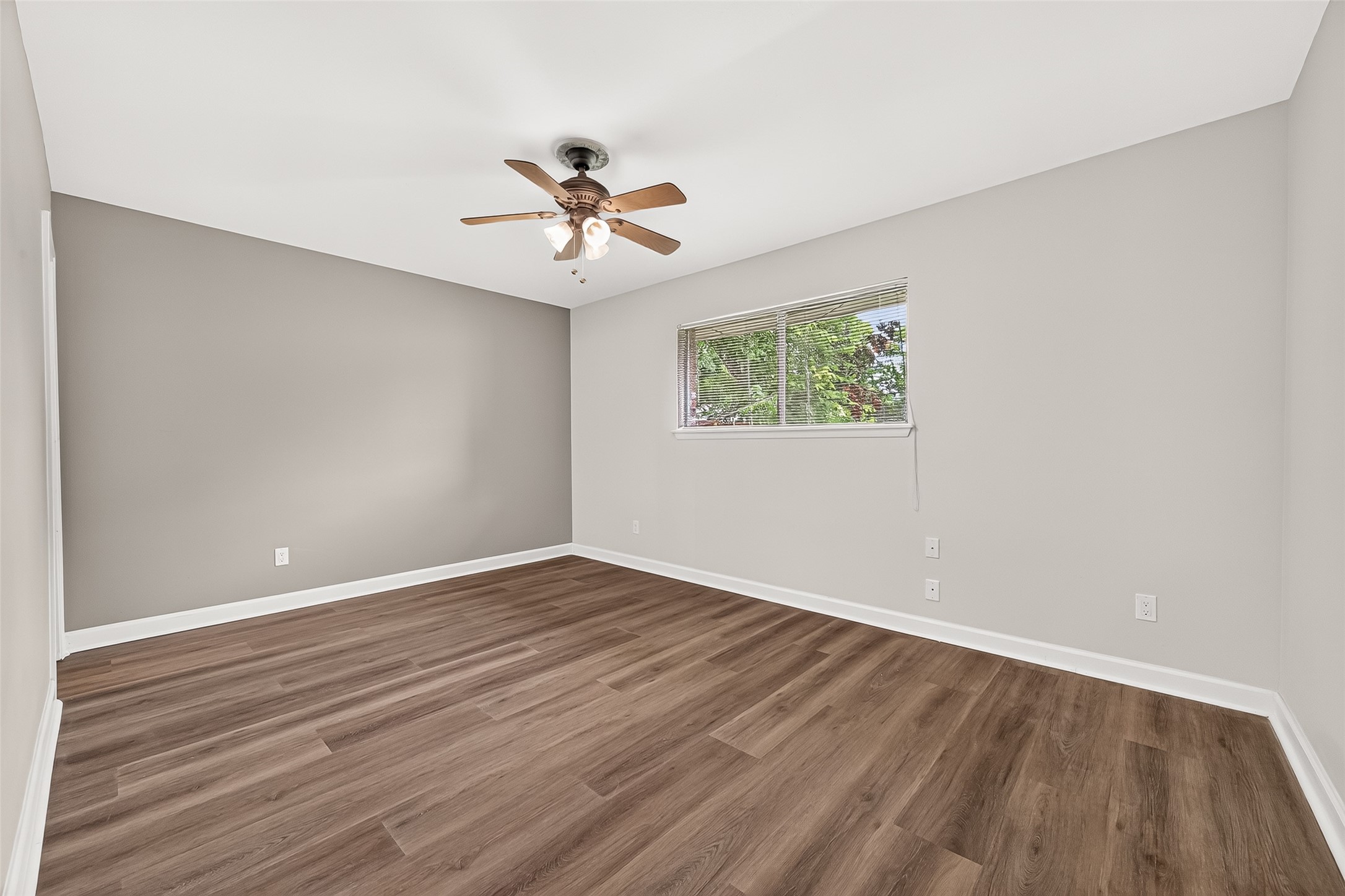 5921 Ariel Street Houston, TX 77074 - Photo 24 of 34