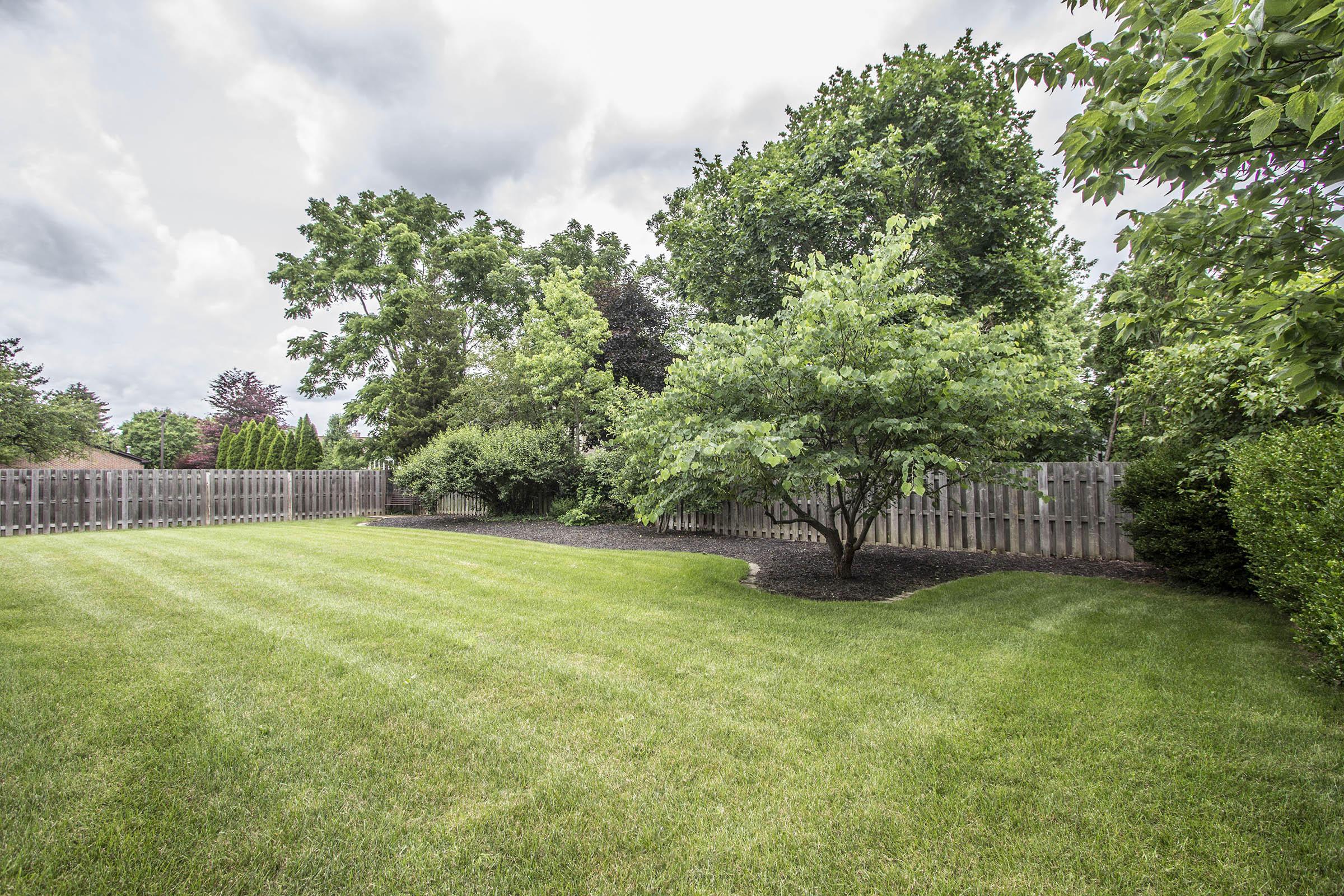 2586 Lane Road Columbus, OH 43220 - Photo 4 of 33 Gallery Image 4