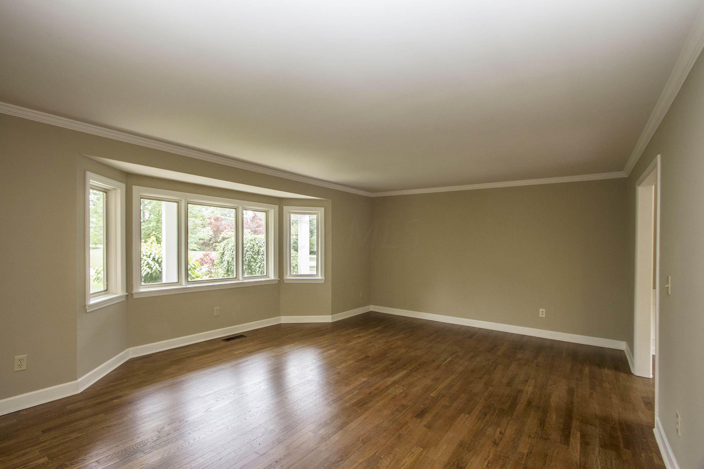 2586 Lane Road Columbus, OH 43220 - Photo 8 of 33 Gallery Image 8
