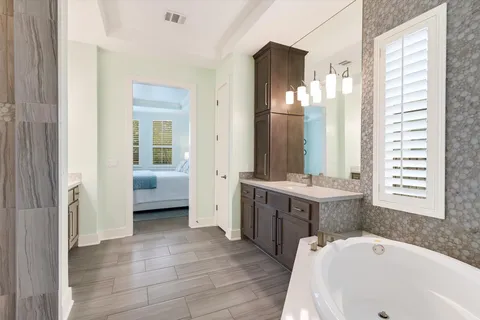 $1,285,000 | 6416 Trissino Drive, Austin, TX 78739