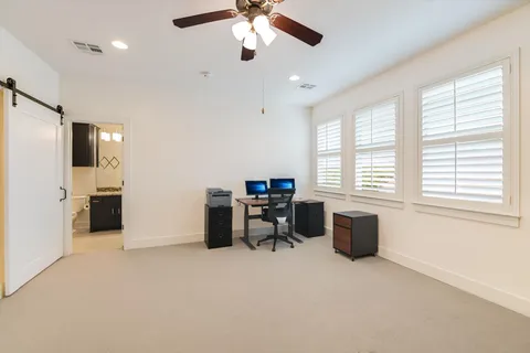 $1,285,000 | 6416 Trissino Drive, Austin, TX 78739