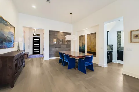 $1,285,000 | 6416 Trissino Drive, Austin, TX 78739