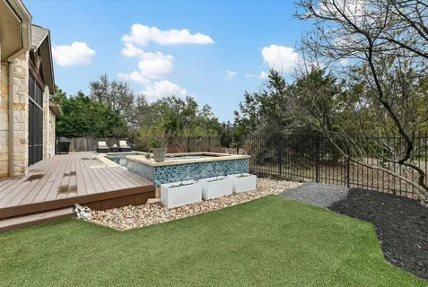 $1,285,000 | 6416 Trissino Drive, Austin, TX 78739