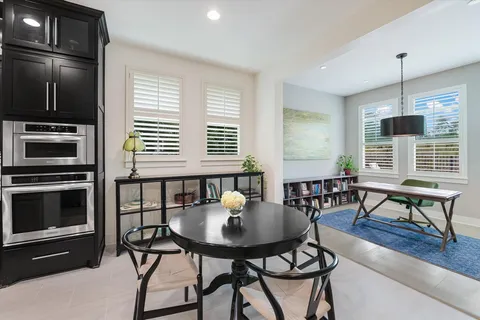 $1,285,000 | 6416 Trissino Drive, Austin, TX 78739