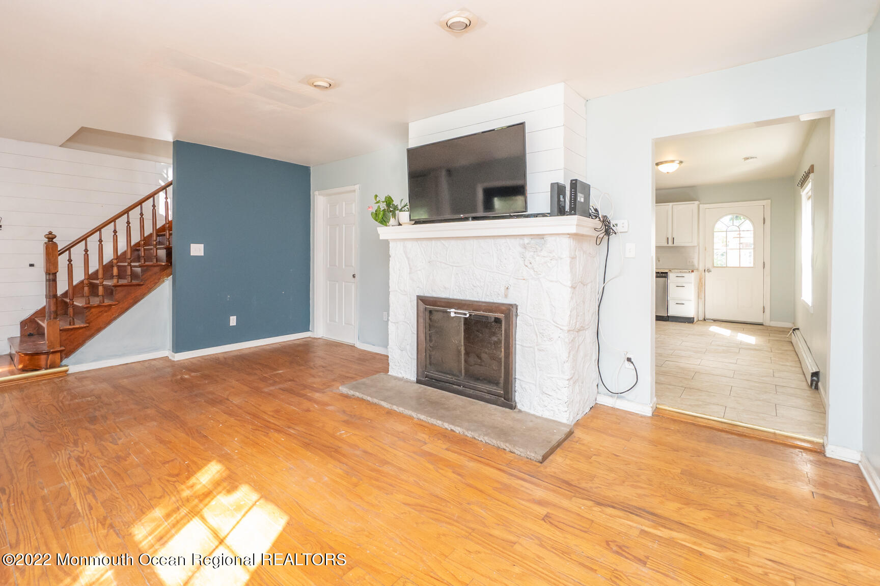 965 Leonardville Road Atlantic Highlands, NJ 07716 - Photo 4 of 29 a view of a livingroom with a fireplace