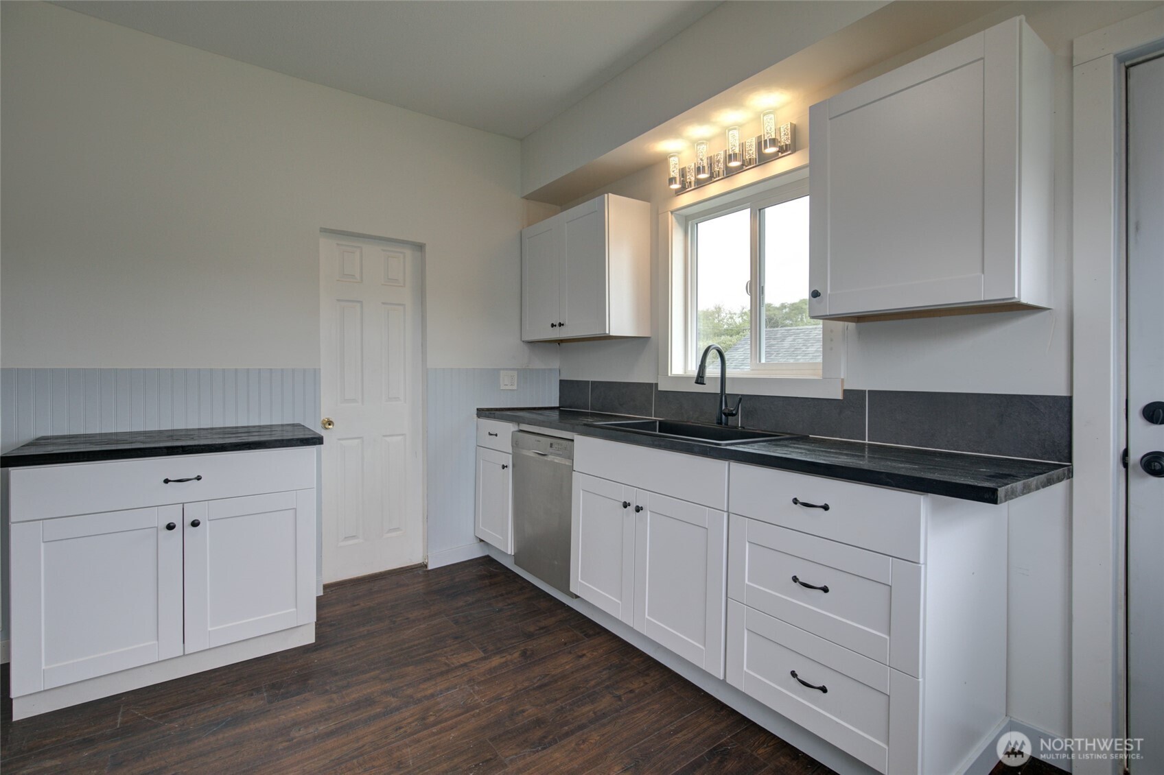 619 West Perry Street Aberdeen, WA 98520 - Photo 16 of 29