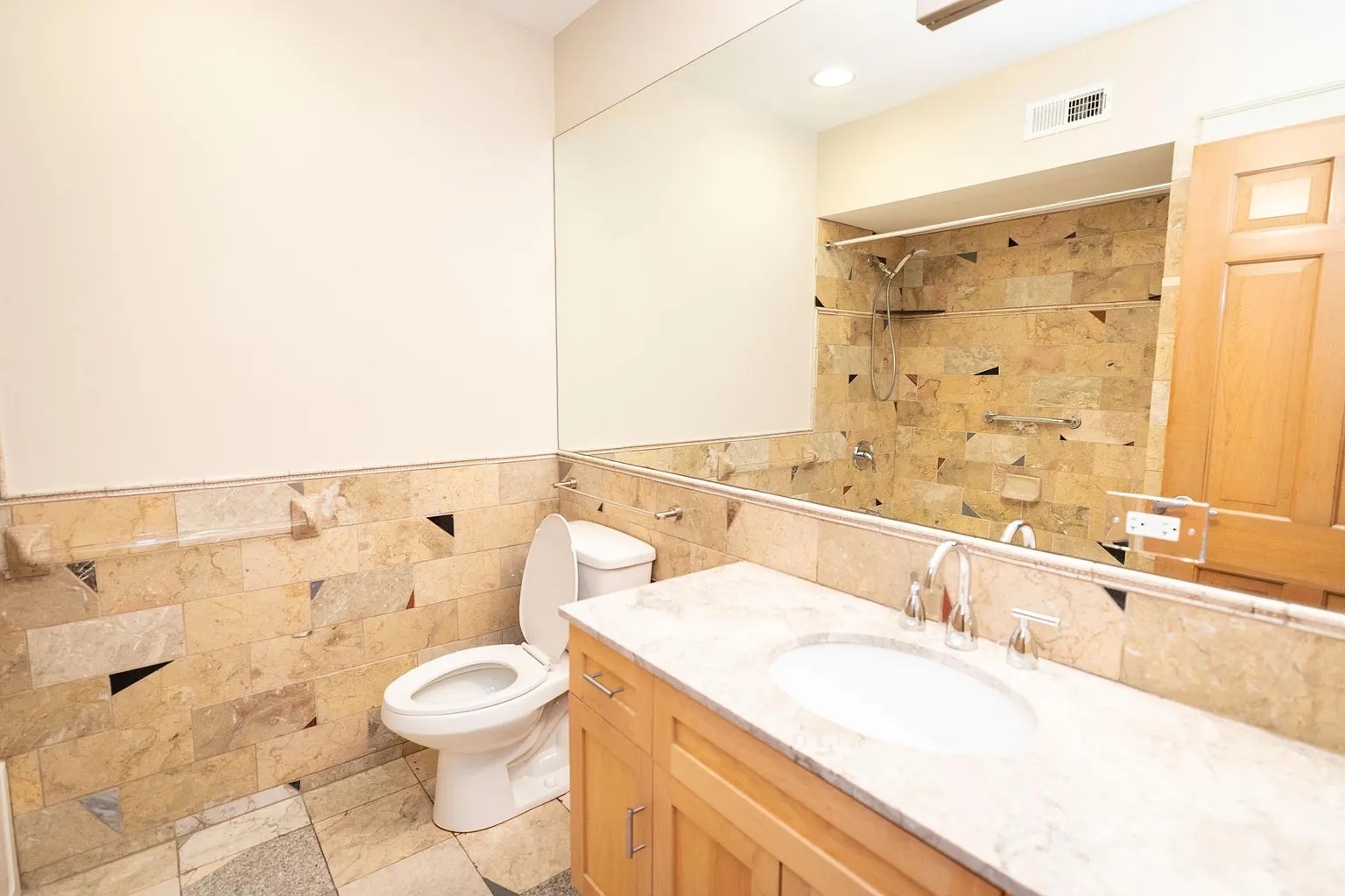 1607 Simpson Street, Unit 2W Evanston, IL 60201 - Photo 6 of 12