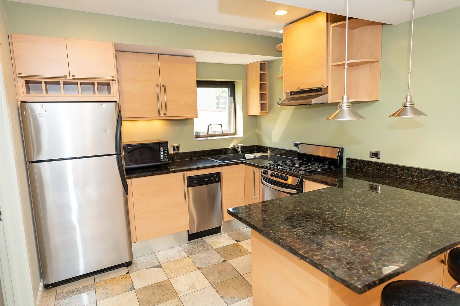 1607 Simpson Street, Unit 2W Evanston, IL 60201 - Photo 7 of 12