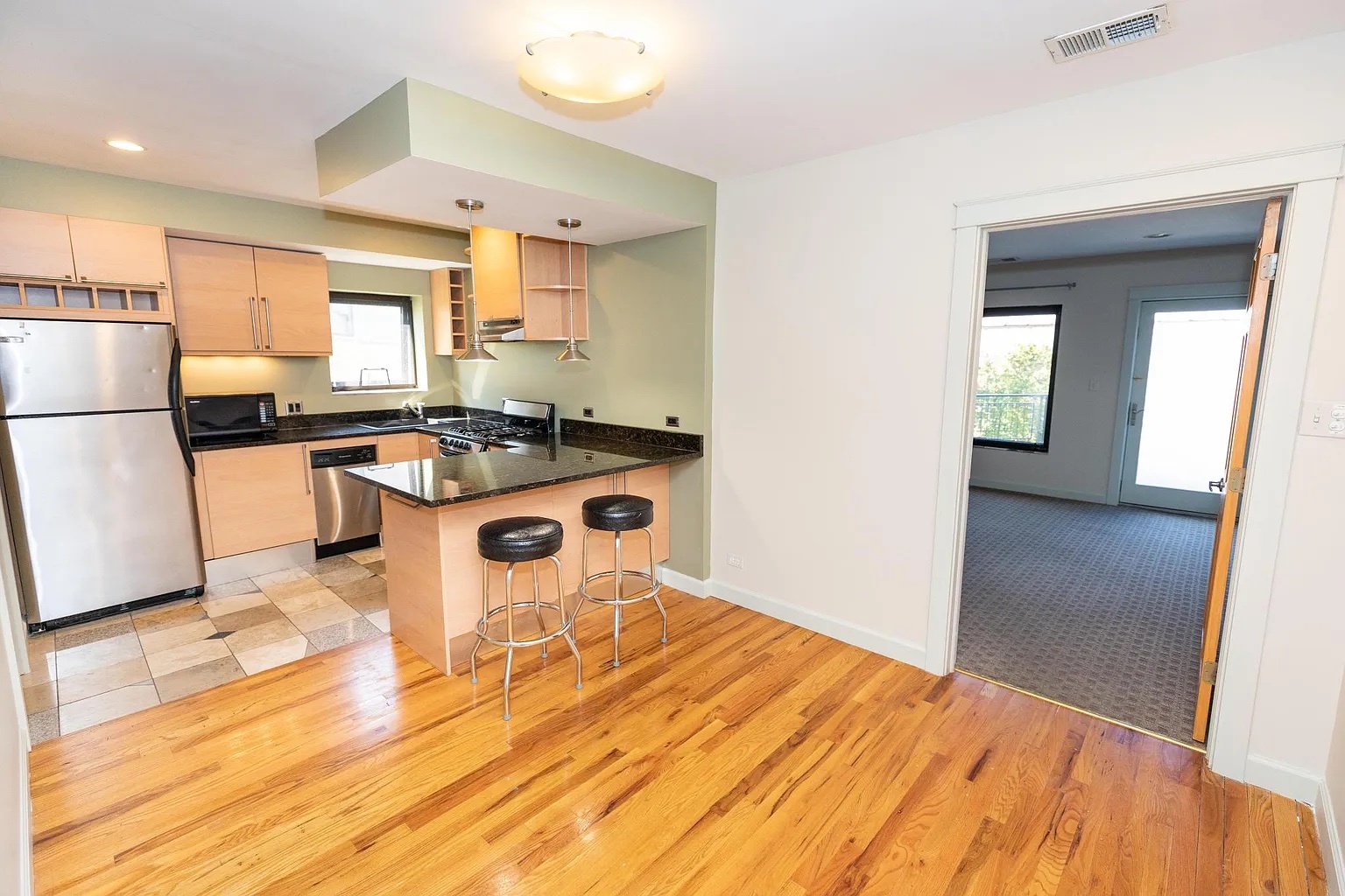 1607 Simpson Street, Unit 2W Evanston, IL 60201 - Photo 8 of 12