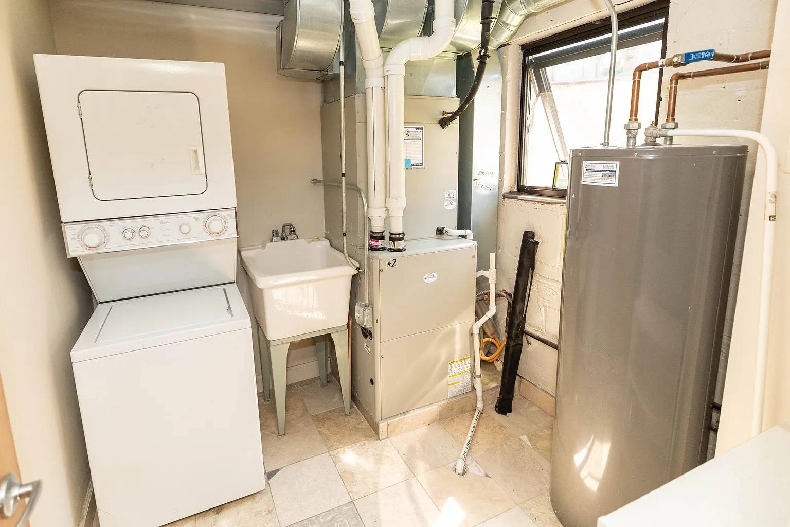 1607 Simpson Street, Unit 2W Evanston, IL 60201 - Photo 9 of 12