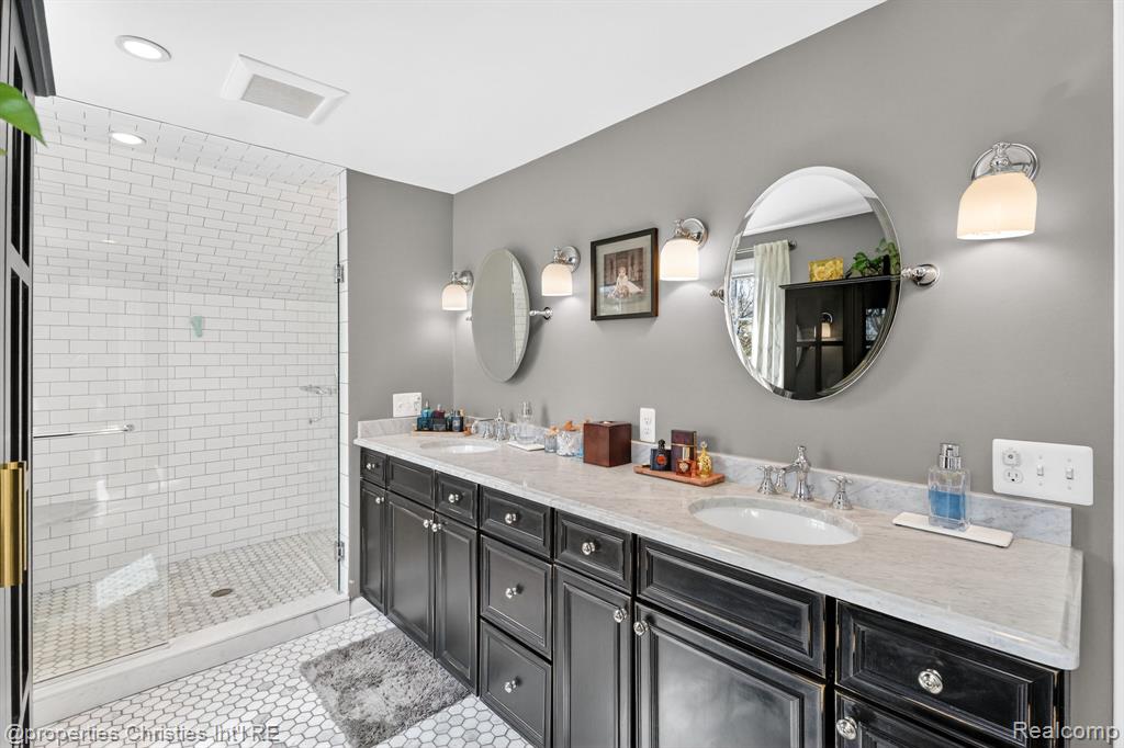1088 Rivenoak Street Birmingham, MI 48009 - Photo 23 of 45 Gallery Image 23