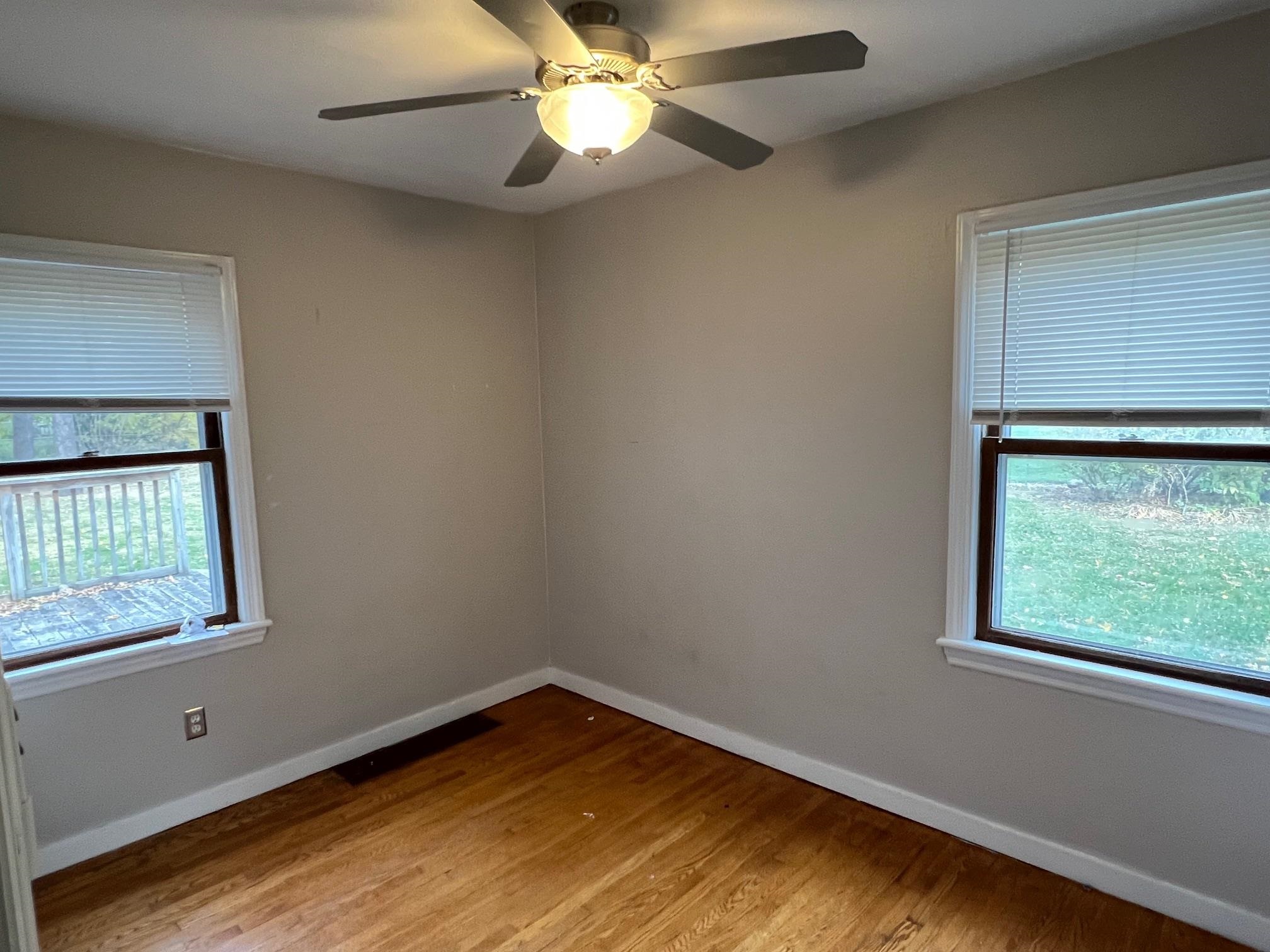 3906 Abbotsford Road Rockford, IL 61107 - Photo 5 of 16 a view of empty room with window