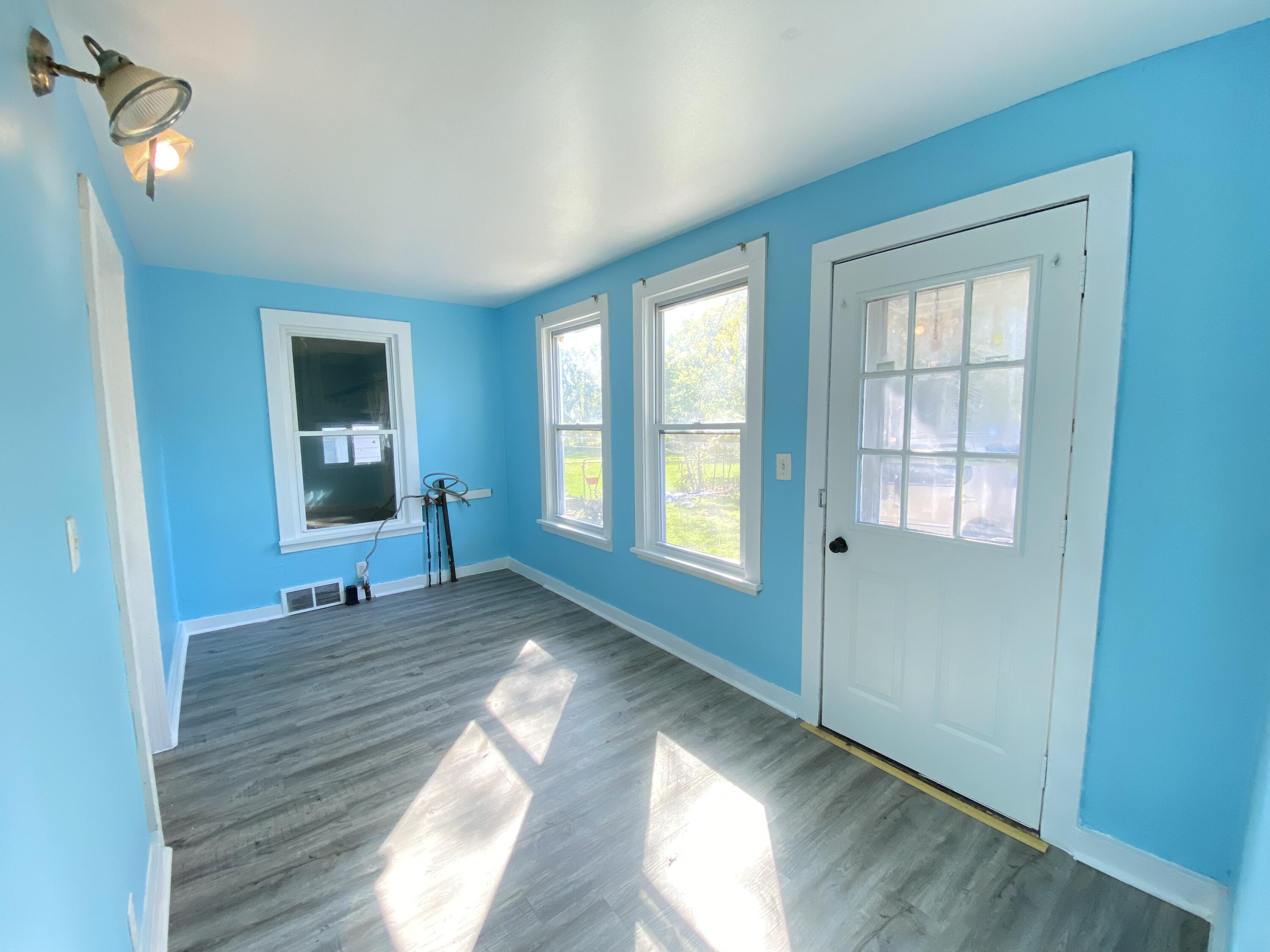 503 South Putnam Street Whitewater, WI 53190 - Photo 5 of 15 IMG_6002