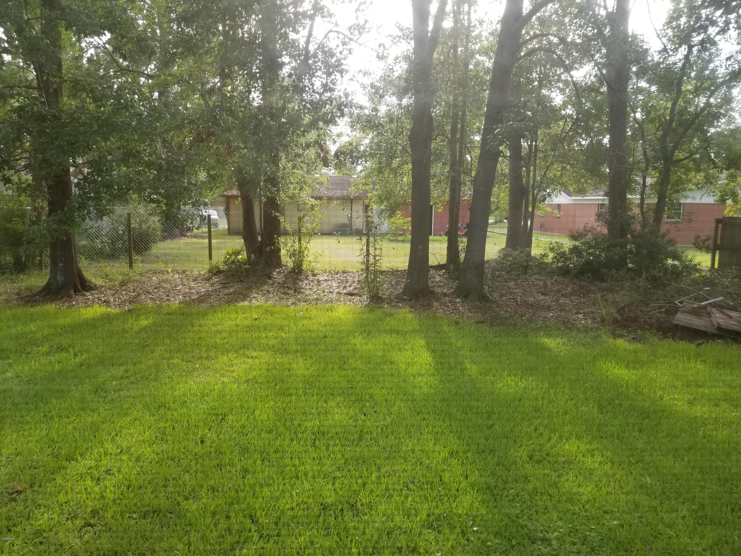 4313 Donovan Street Moss Point, MS 39563 - Photo 11 of 11 20170809_173501