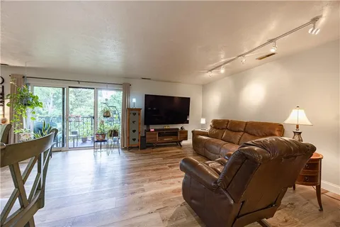 $200,000 | 7509 Penn Bridge Court, Pittsburgh, PA 15221