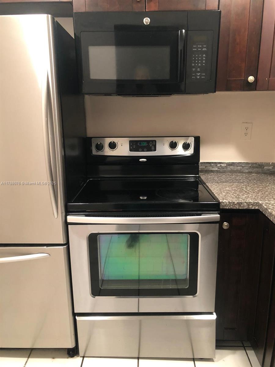 a close view of stove top oven