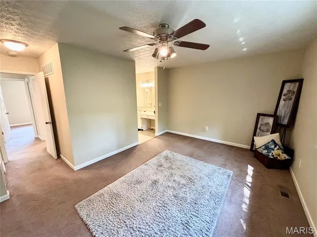 $1,650 | 900 Westwood Drive, Maryville, IL 62062