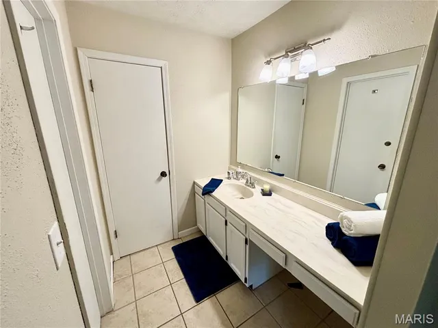 $1,650 | 900 Westwood Drive, Maryville, IL 62062