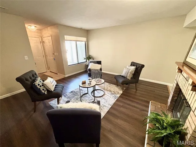 $1,650 | 900 Westwood Drive, Maryville, IL 62062