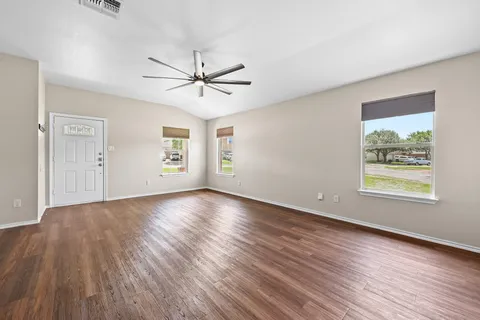 $274,000 | 250 Western Drive, Kyle, TX 78640