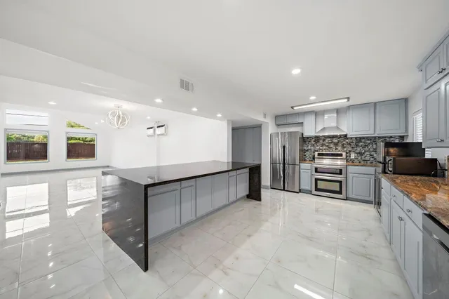 $1,099,000 | 1068 Chimney Rock Road, Houston, TX 77056