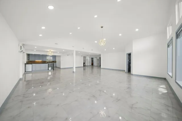 $1,099,000 | 1068 Chimney Rock Road, Houston, TX 77056