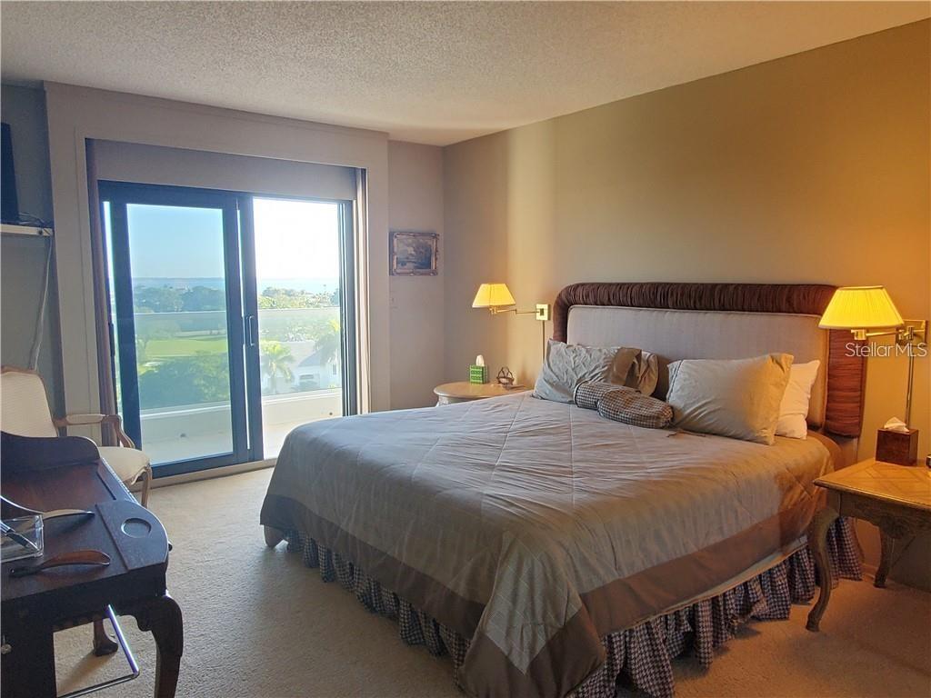 1050 Longboat Club Road, Unit 804 Longboat Key, FL 34228 - Photo 17 of 31