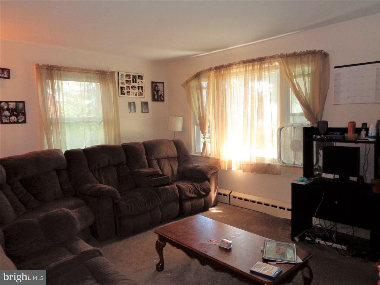 313 Hillcrest Road York, PA 17403 - Photo 2 of 8