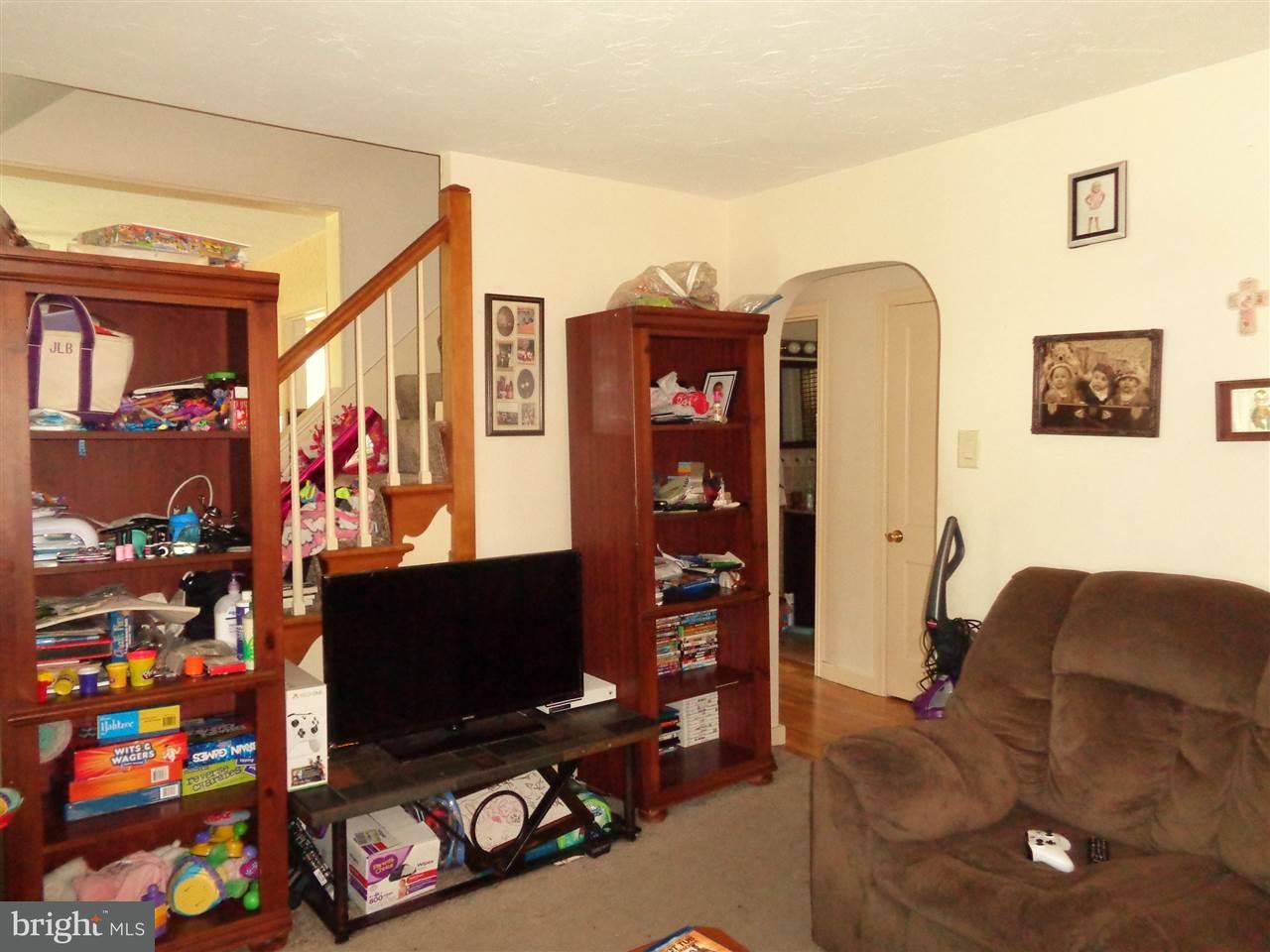 313 Hillcrest Road York, PA 17403 - Photo 3 of 8