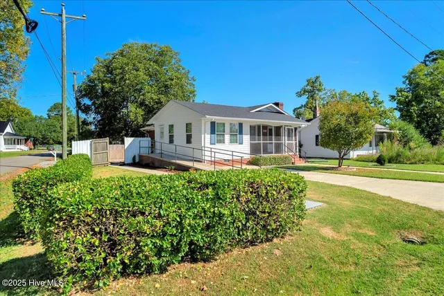 $155,000 | 601 East Main Street, Woodland, NC 27897