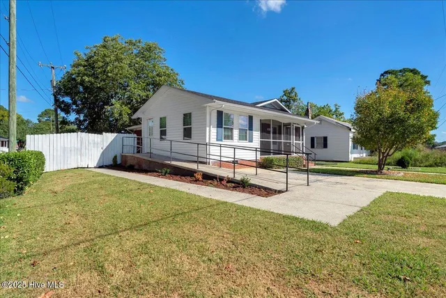 $155,000 | 601 East Main Street, Woodland, NC 27897