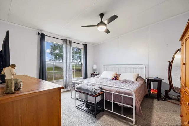 $199,900 | 1809 Narrow Passage Road, Concord, VA 24538