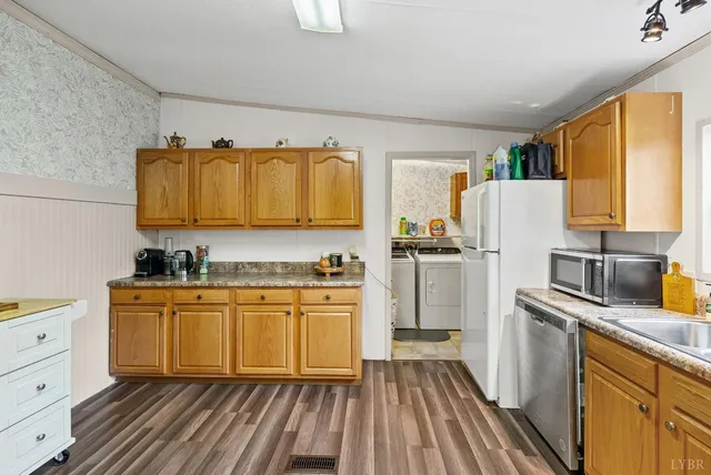 $199,900 | 1809 Narrow Passage Road, Concord, VA 24538