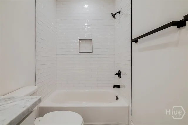 $2,995 | 1407 East 32nd Street, Savannah, GA 31404