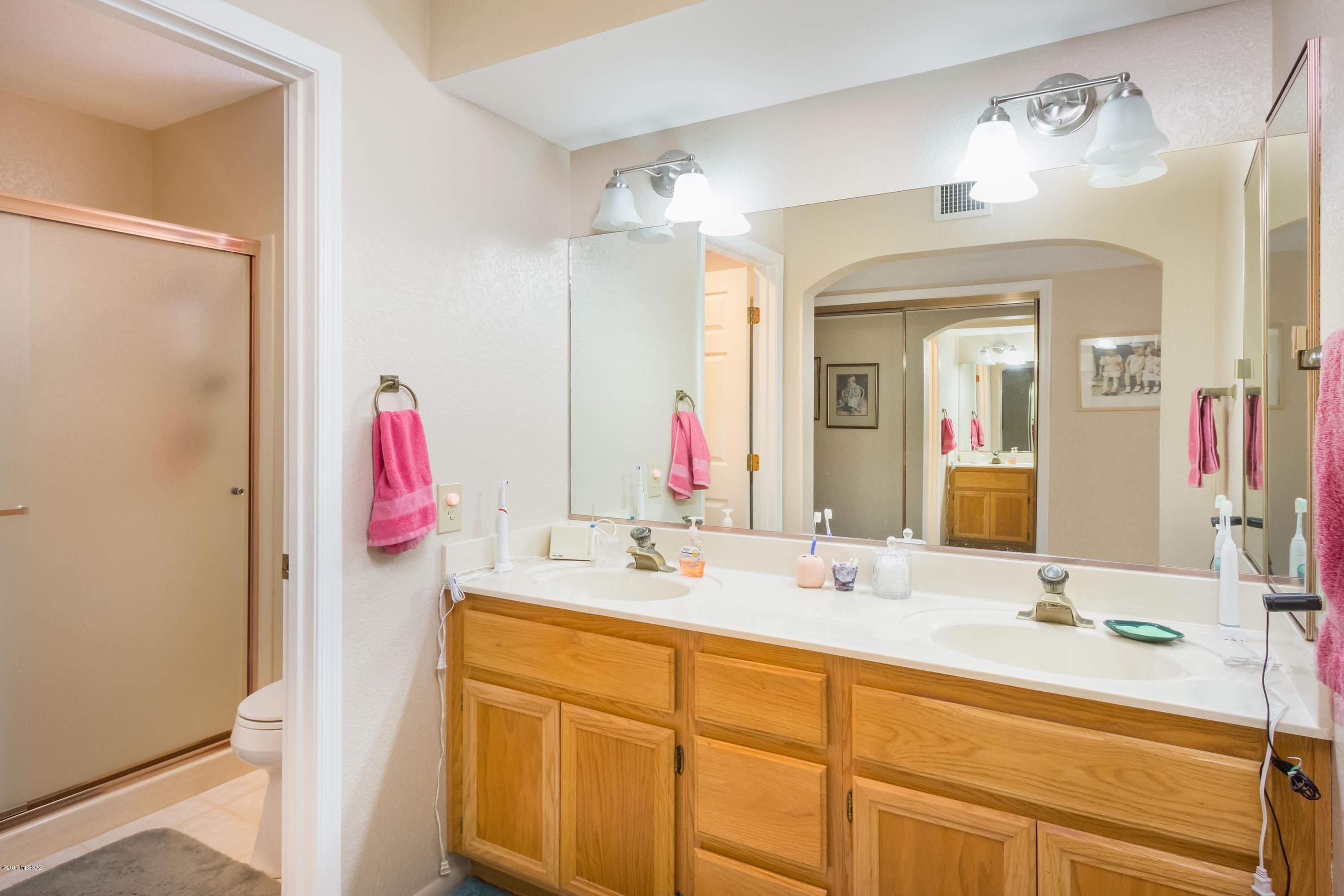 980 East Rising Sun Drive Oro Valley, AZ 85755 - Photo 11 of 32